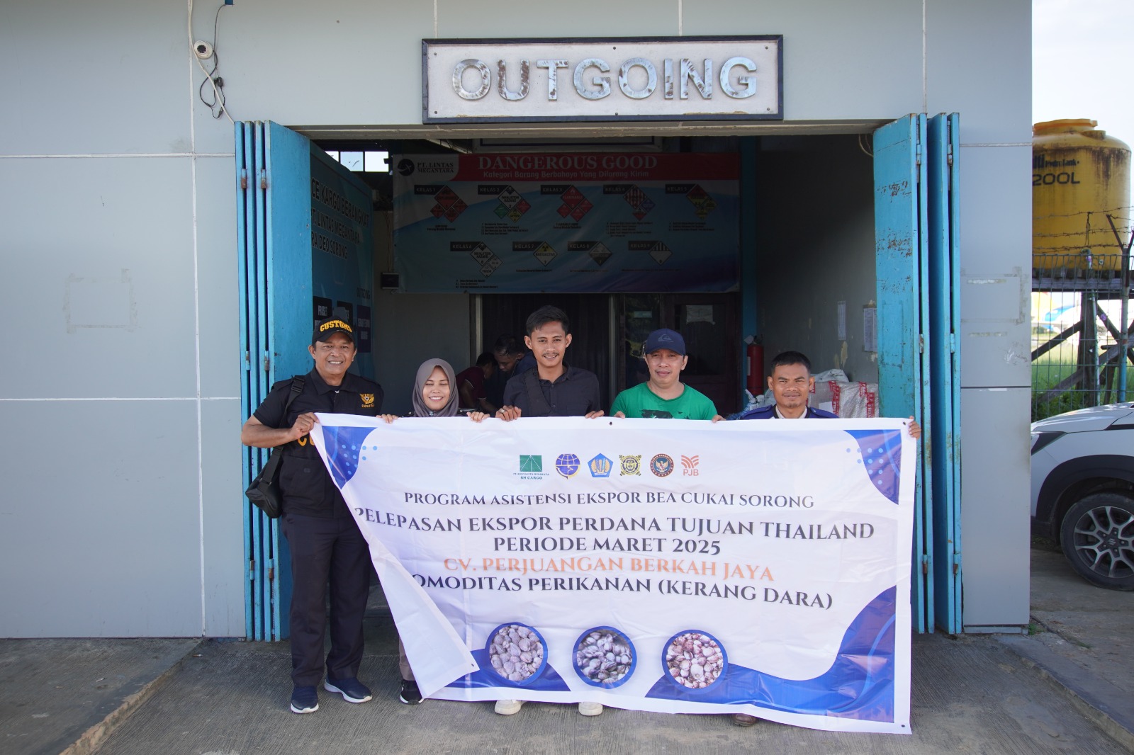 Kerang Dara Papua Menjelajah Asia, Ekspor Perdana CV Perjuangan Jaya Berkah