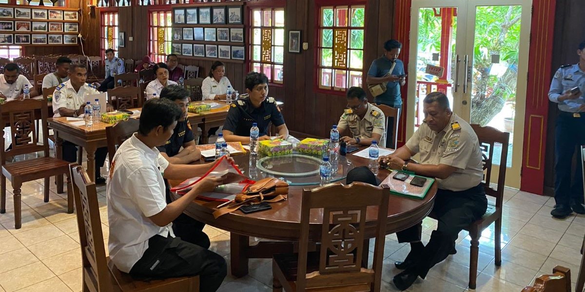 Sinergi Bidang Pengawasan, Bea Cukai Tual Hadiri Rapat Timpora di Saumlaki