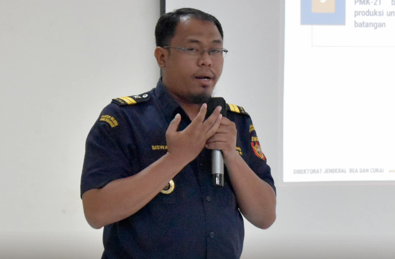 Internalisasi Aglomerasi Pabrik Hasil Tembakau