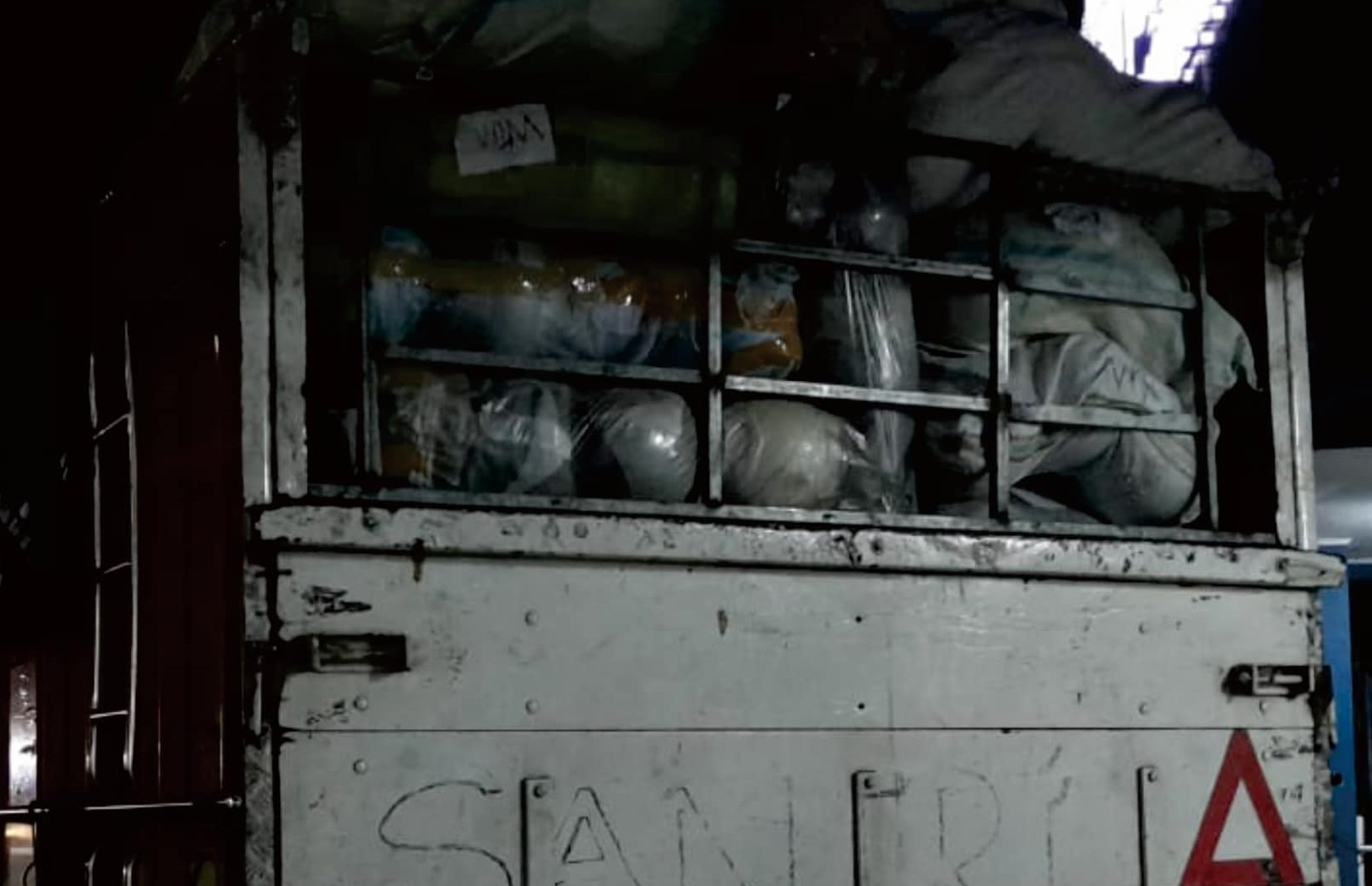 Bea Cukai Magelang Tegah 1,2 Juta Batang Rokok Ilegal dengan Modus Ditutupi Helm Reject