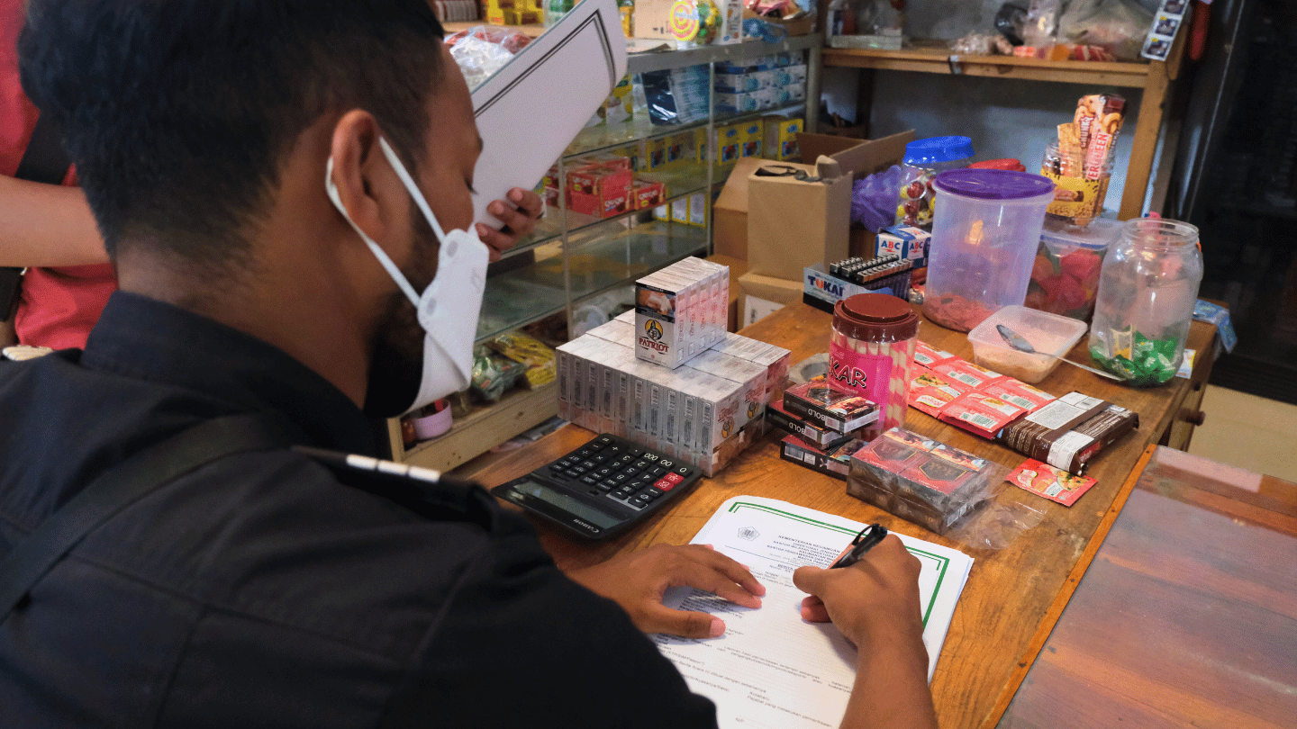 Operasi Gempur Rokok Ilegal