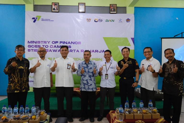 Pertama Kali, Ministry of Finance Goes To Campus