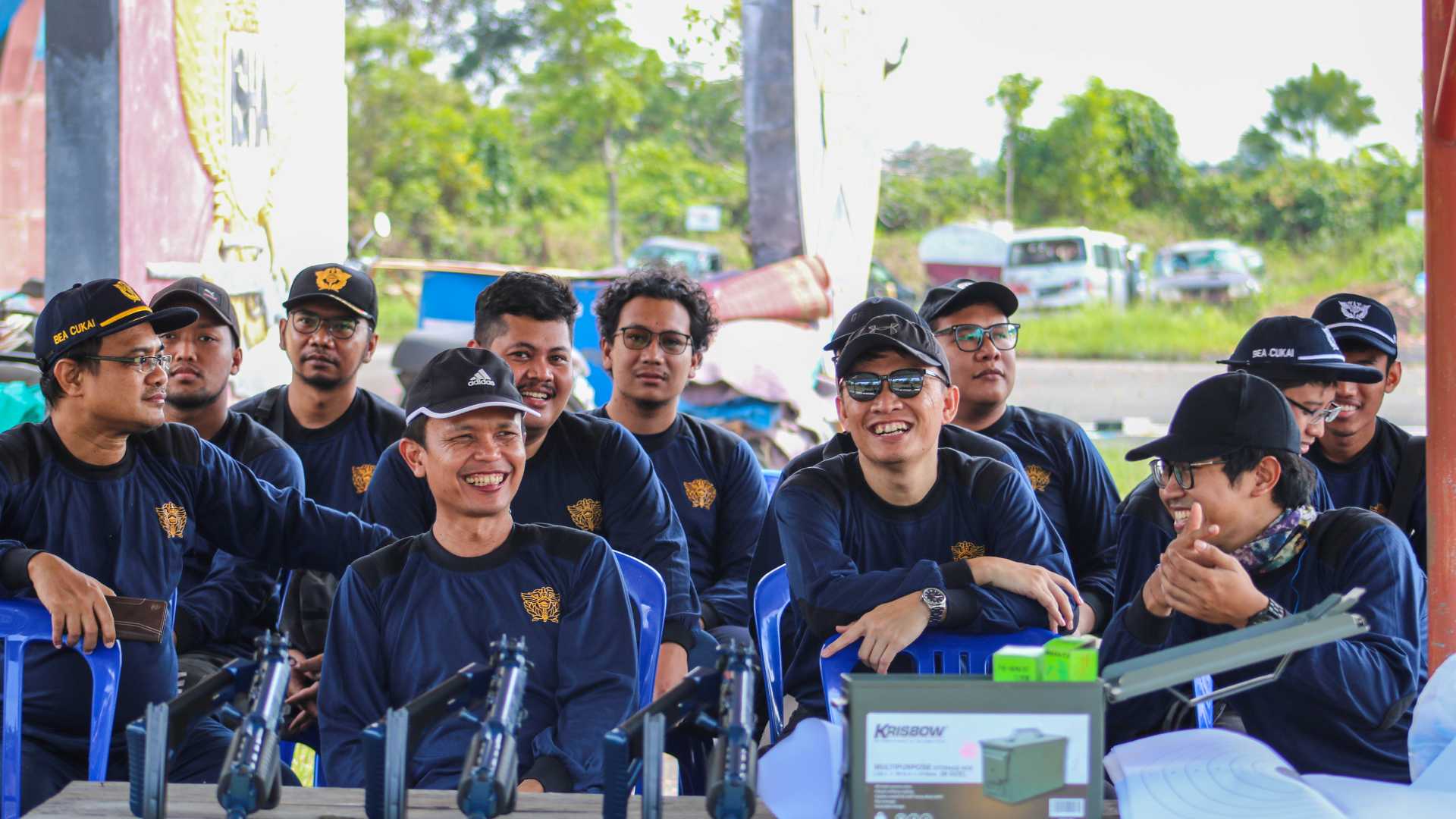 Pelatihan Ketangkasan Penggunaan Senjata Api