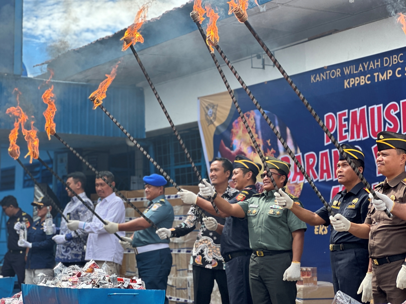 Pemusnahan Barang Yang Menjadi Milik Negara Eks Kepabeanan dan Cukai