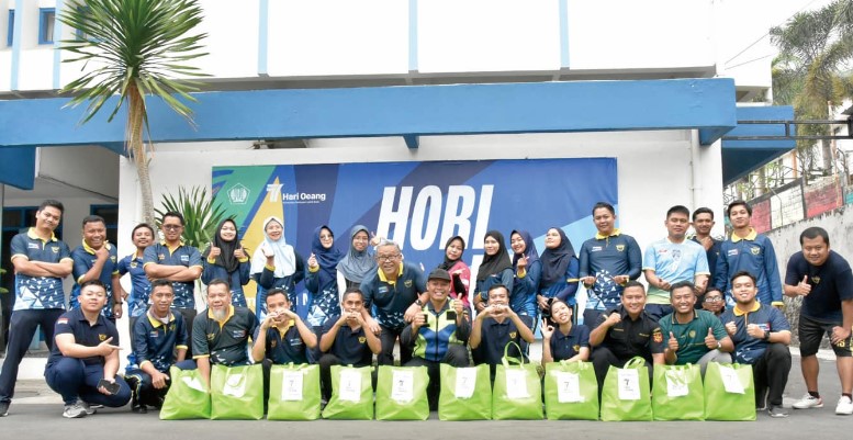 Peringati HORI ke-77, Bea Cukai Magelang Bagi-bagi Sembako