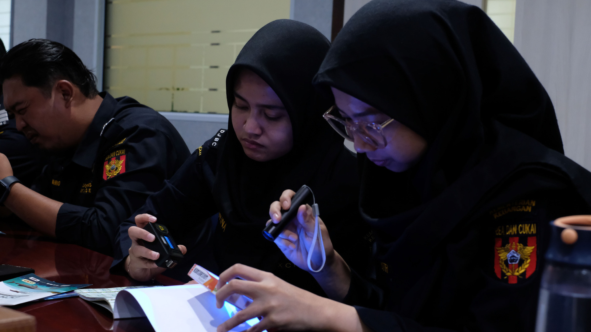 Tingkatkan Awareness, Bea Cukai Batam laksanakan PKP tentang Identifikasi Keaslian Pita Cukai Tahun 2024.