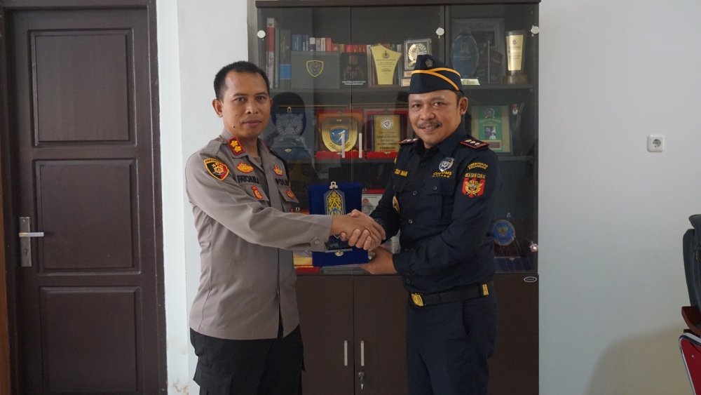 Bea Cukai Sintete gandeng Polres Singkawang Kuatkan Pengawasan Kepabeanan dan Cukai di Perbatasan