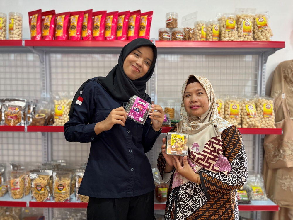 Kisah Musfalah, Mantan Asisten Rumah Tangga (ART) di Kuching yang Kini Menjadi Pengusaha Kue Kering