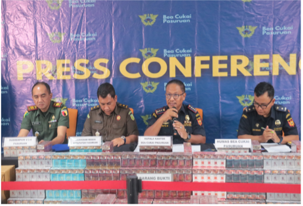 Tak Kenal Lelah, Gempur Rokok Ilegal