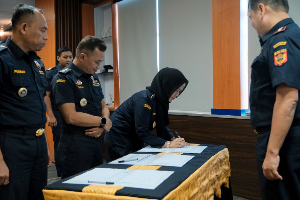 Awal Komitmen Kinerja Pegawai, Bea Cukai Tanjung Emas Tandatangani SKP Tahun 2024