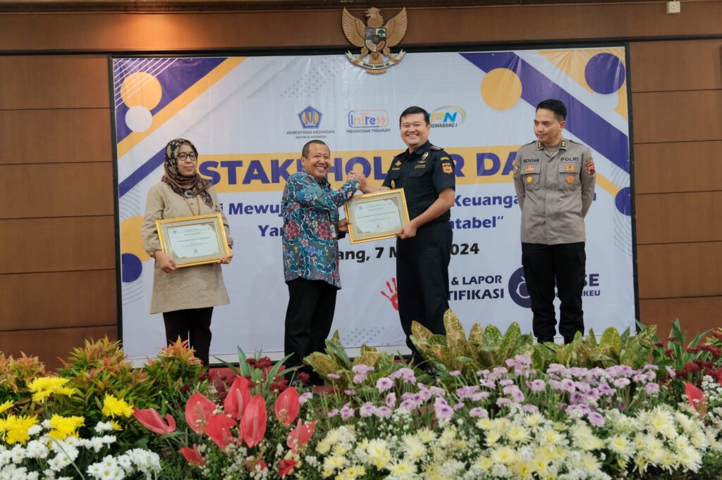 Jaga Kualitas Pelaksanaan Anggaran, Bea Cukai Tanjung Emas Sabet Dua Penghargaan