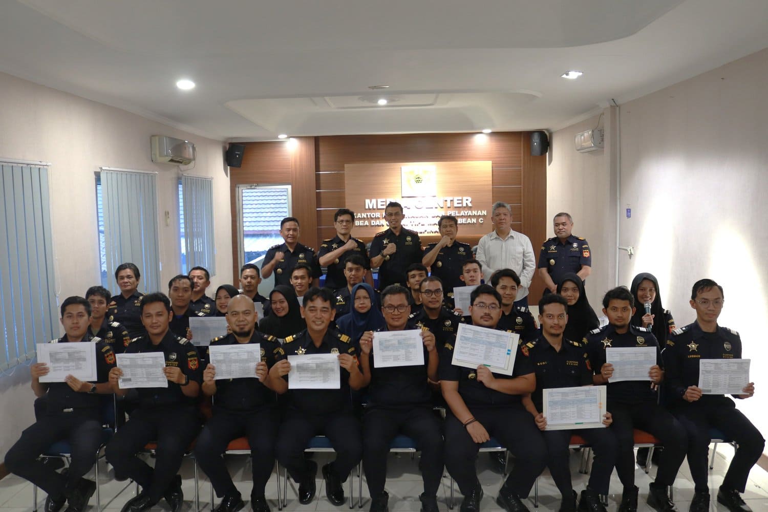 Penandatanganan Sasaran Kinerja Pegawai (SKP) Tahun 2024 dan Piagam Manajemen Risiko Bea Cukai Pangkalpinang