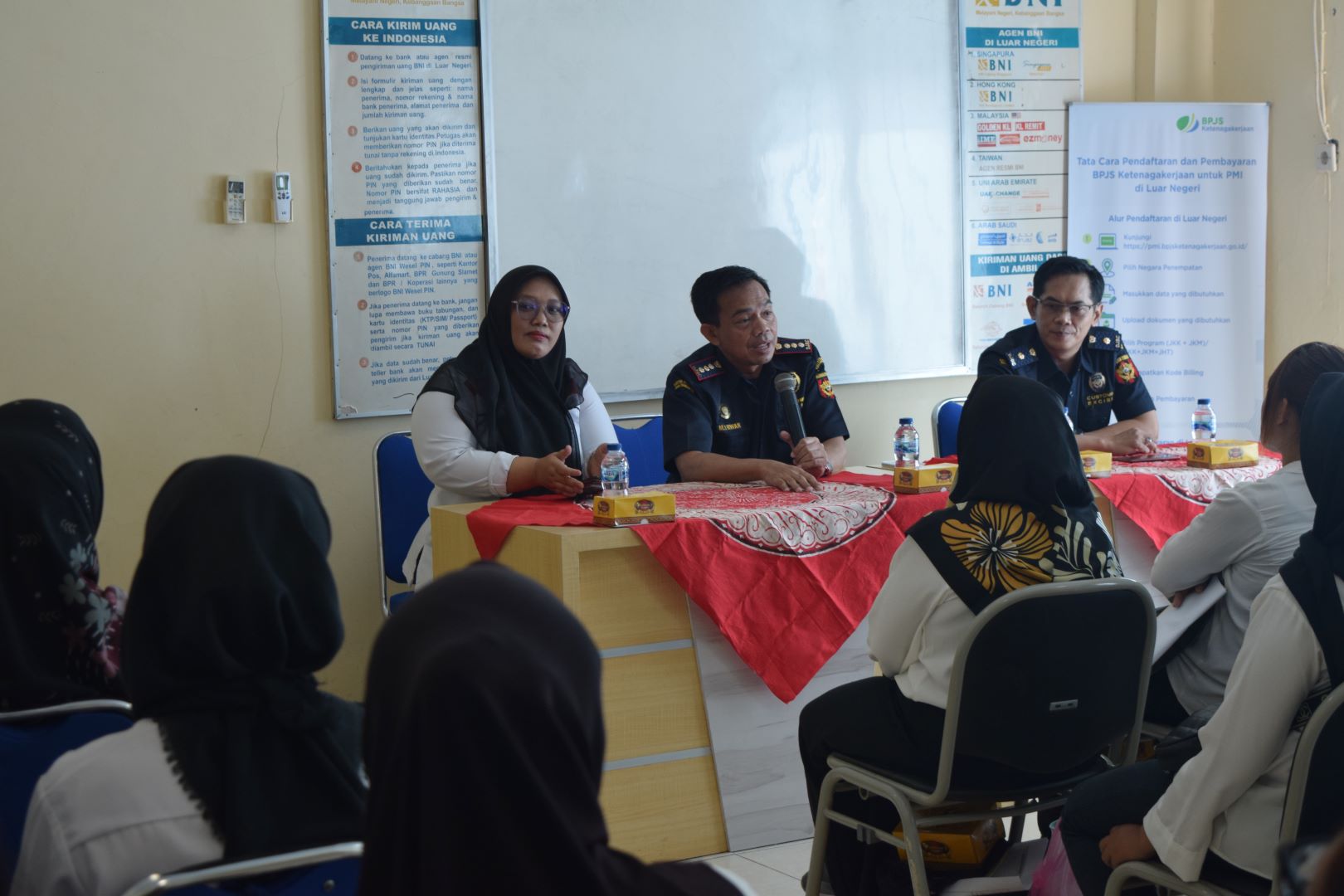 Bea Cukai Cilacap Sosialisasikan Aturan Barang Pekerja Migran Indonesia