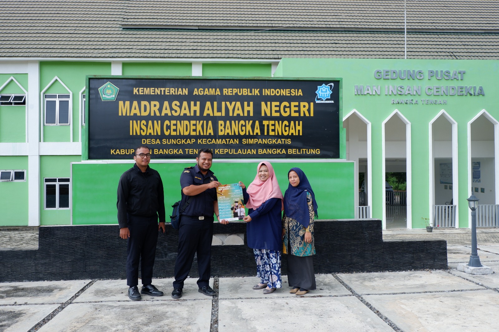 Dukung Pelaksanaan CEFHS, Bea Cukai Pangkalpinang Safari ke Delapan Sekolah di Pulau Bangka