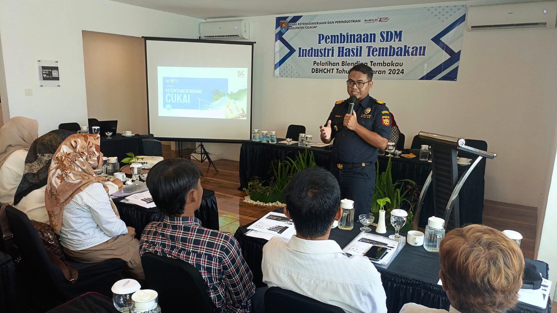 Bea Cukai Cilacap Sosialisasikan Ketentuan Cukai dalam Pelatihan Blending Tembakau