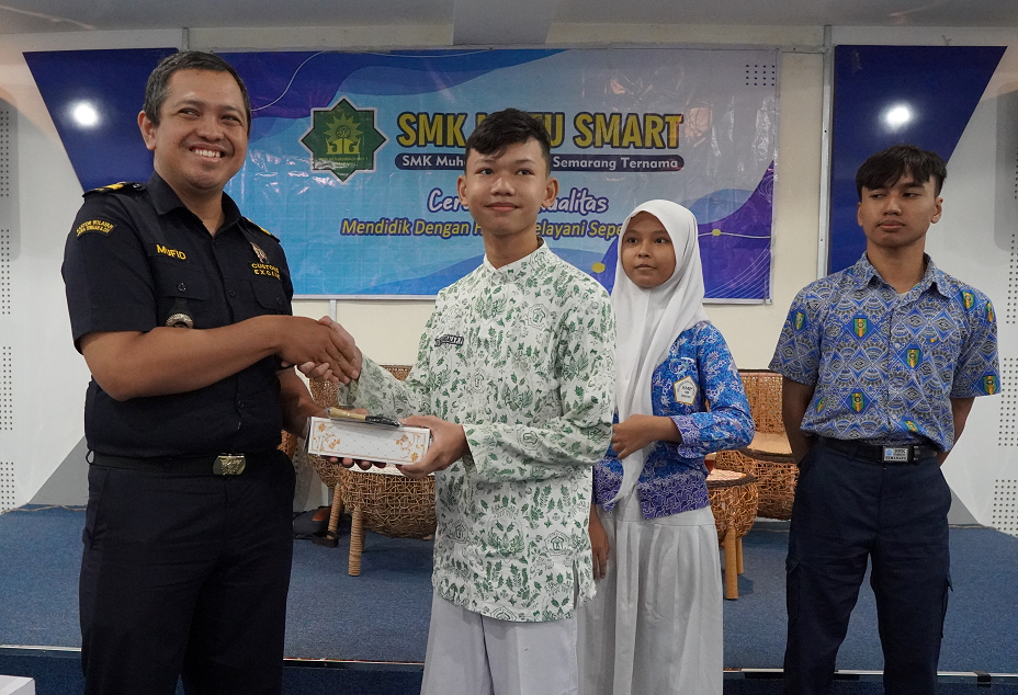 Bea Cukai Tanjung Emas Kenalkan Peran dan Tugas ke Generasi Muda