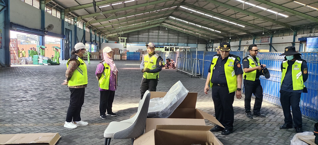 Kunjungan Ketua Komite Audit, Pantau Penyelesaian Barang Pekerja Migran Indonesia