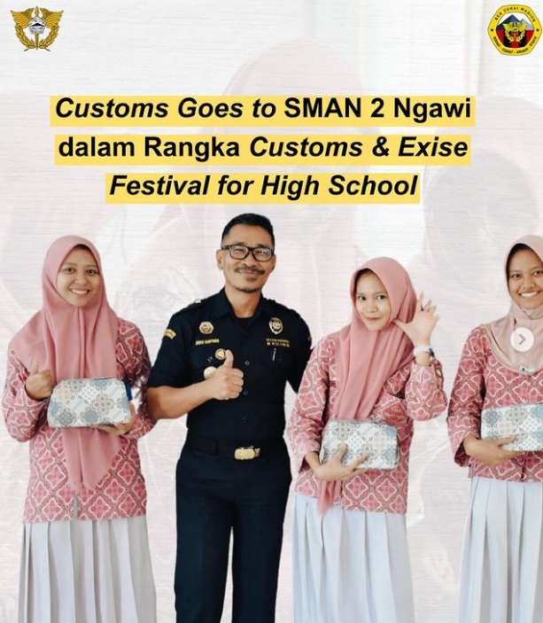 Customs Goes To School 2024