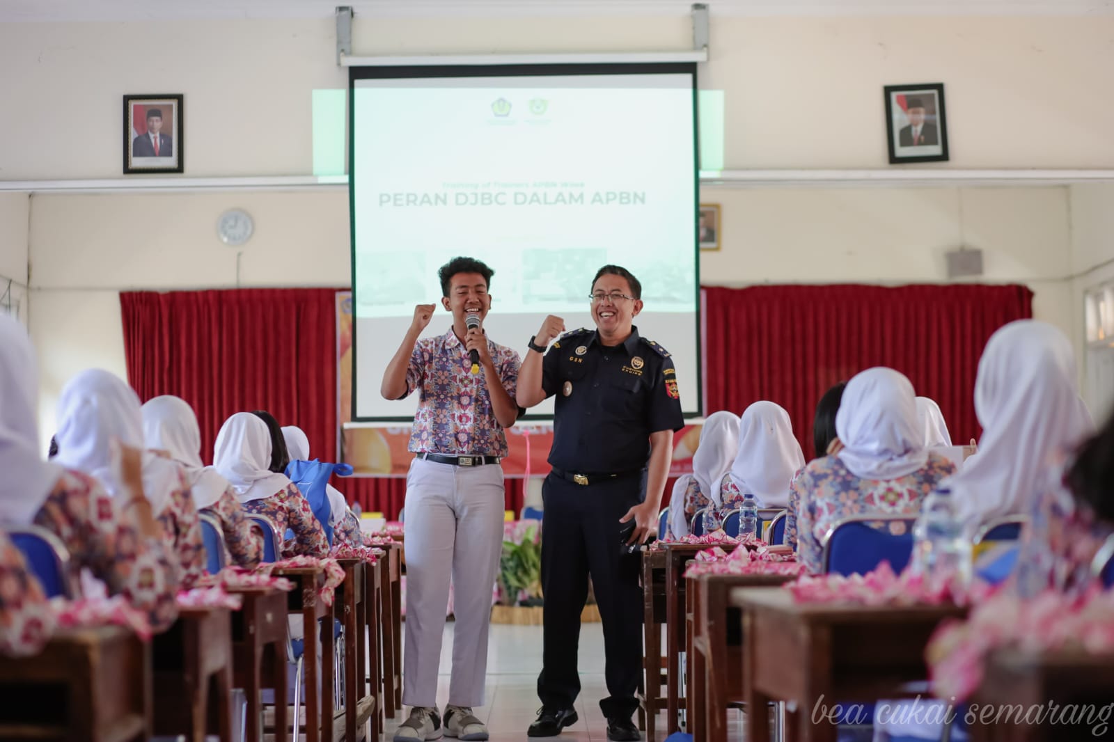 Customs and Excise Festival for High School : Bea Cukai Kenalkan Tugas dan Fungsi pada Pelajar SMA N 12 Semarang