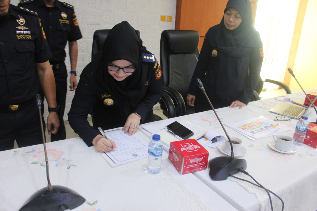 Rapat DKO dan penandatanganan Komitmen Bersama sebagai wujud kesungguhan menolak dan tidak melakukan aktivitas perjudian