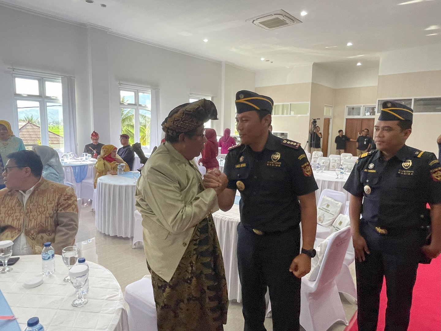 Bea Cukai Mataram Hadiri Upacara Peringatan Perayaan Hari Ulang Tahun Kabupaten Lombok Utara Ke-16 Tahun