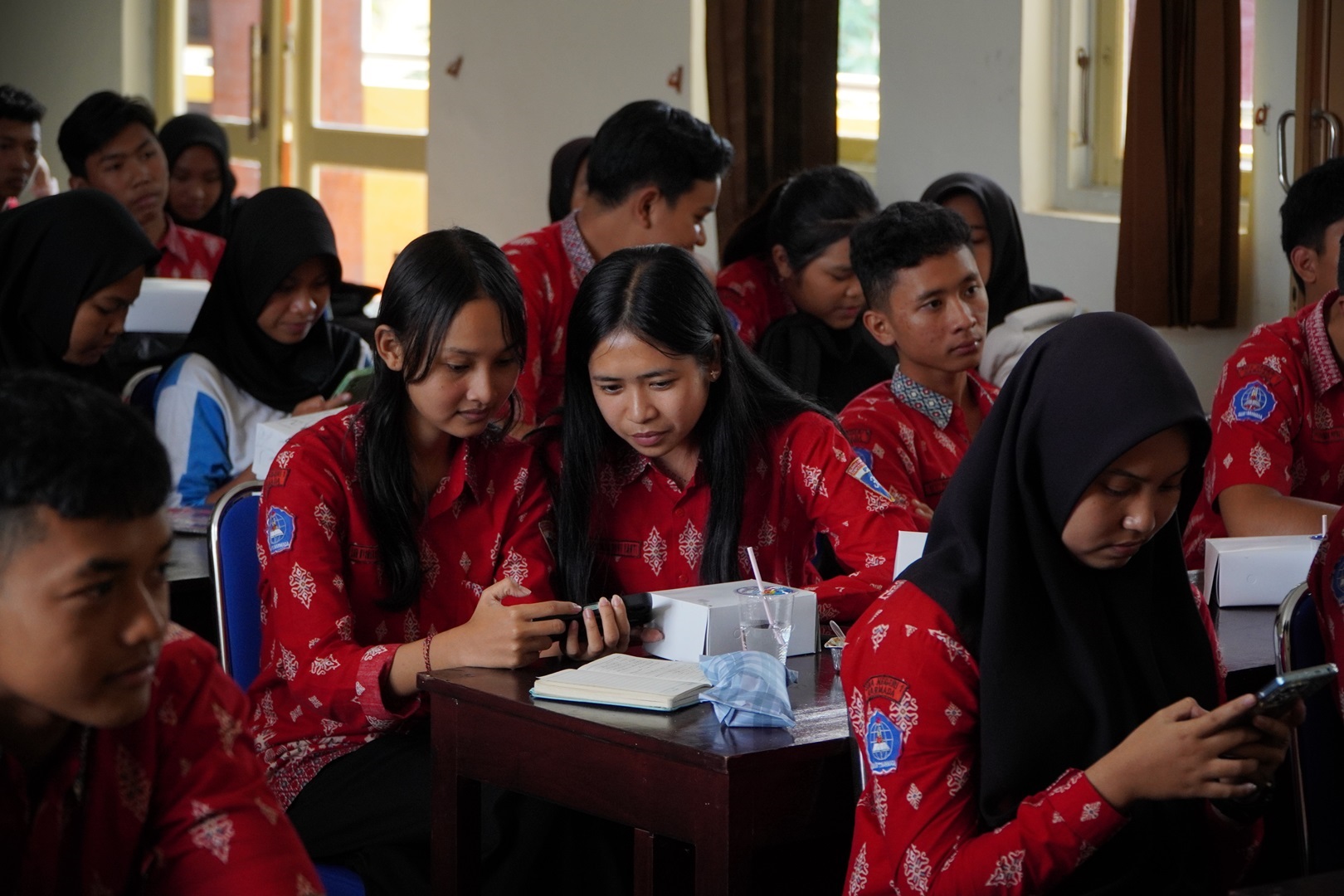 Antusiasme SMAN 1 Narmada,  Ikut Meriahkan Gelaran Event Customs and Exsice Festival for High School yang Digelar Bea Cukai Mataram