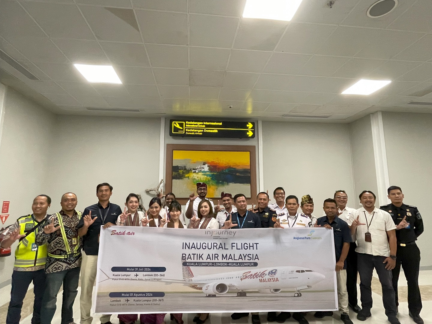 Bea Cukai Mataram Hadiri Ceremony Inaugural Flight Batik Air Malaysia Rute Malaysia-Lombok di Bandara Internasional Lombok