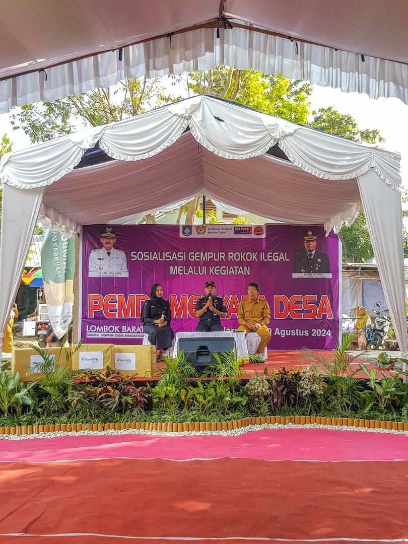 Bea Cukai Mataram Sosialisasi Gempur Rokok Ilegal Dalam Acara Pemda Menyapa Desa di Lapangan Umum Narmada
