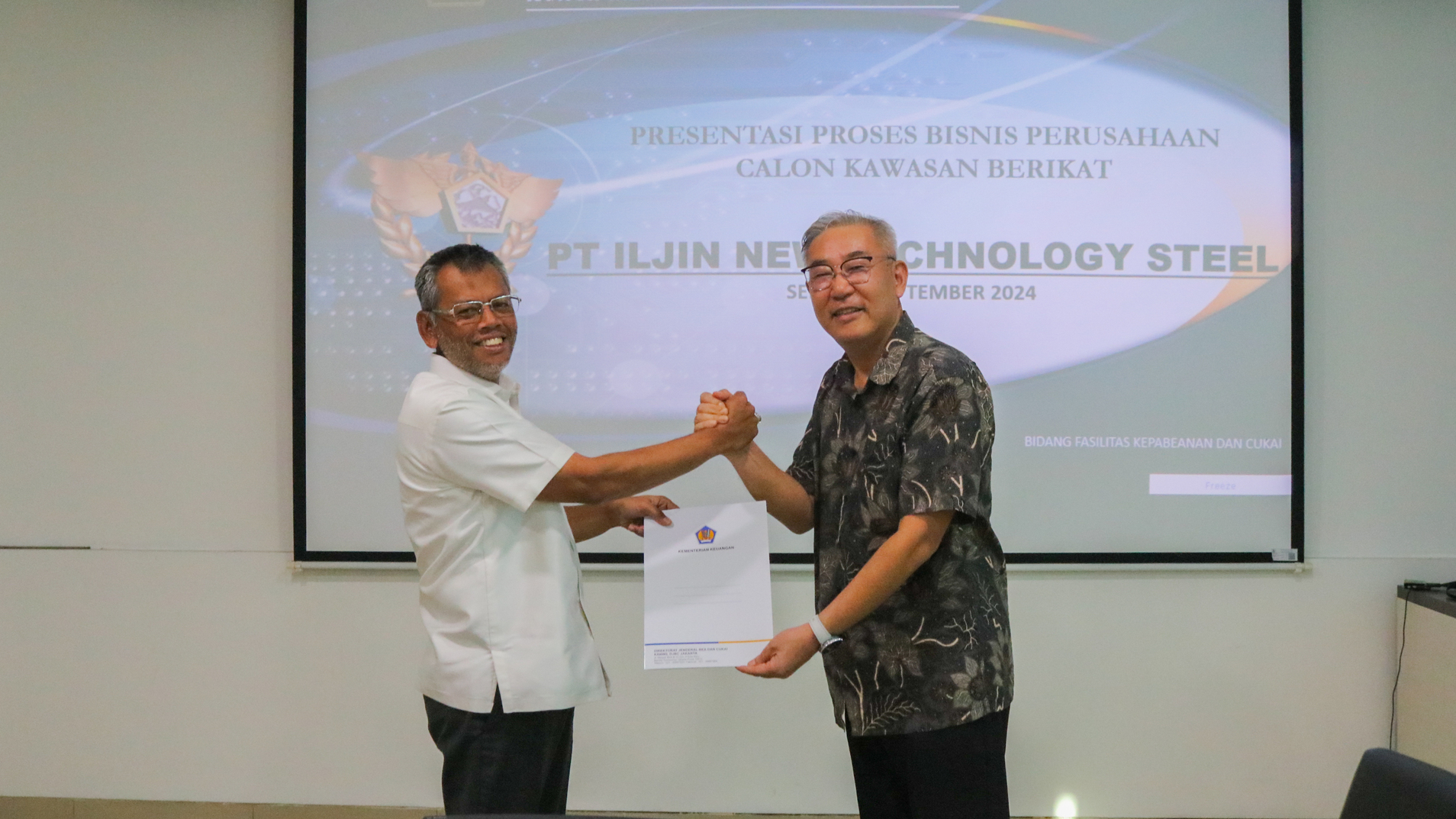 Tingkatkan Produk Ekspor, Bea Cukai Kanwil Jakarta Berikan Fasilitas Kepabeanan Berupa Kawasan Berikat