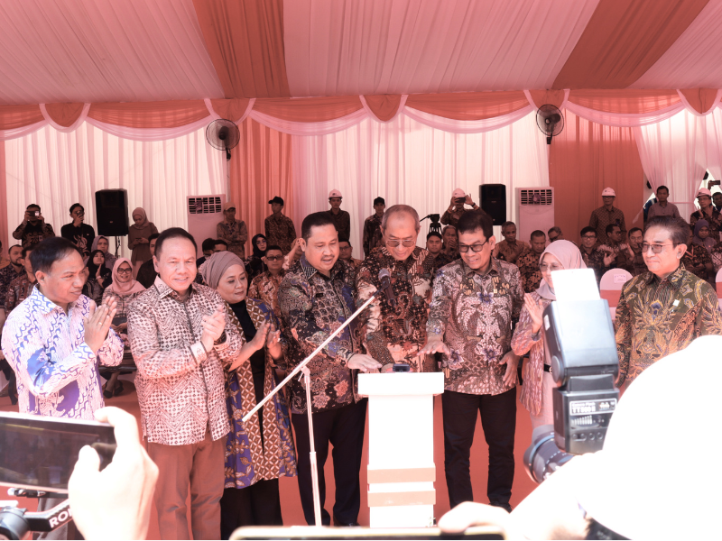 Manfaatkan Fasilitas Bea Cukai : PT PAL dan PLN Bangun dan Luncurkan Pembangkit Listrik Terapung