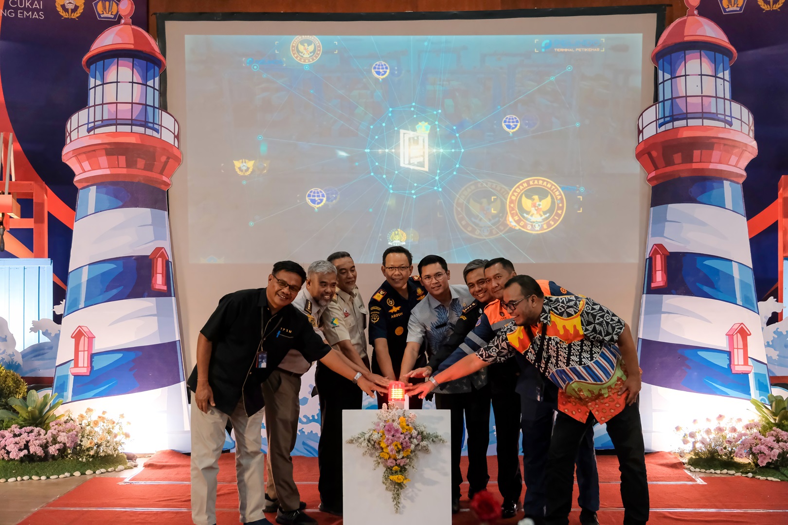 PINTUMAS: Portal Terpadu untuk Kemudahan Akses Informasi di Pelabuhan Tanjung Emas