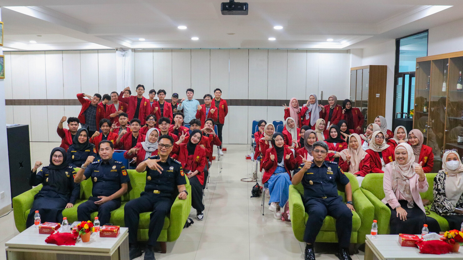 Kenalkan Peran Bea Cukai Kanwil Jakarta Melalui Campus Visit Customs