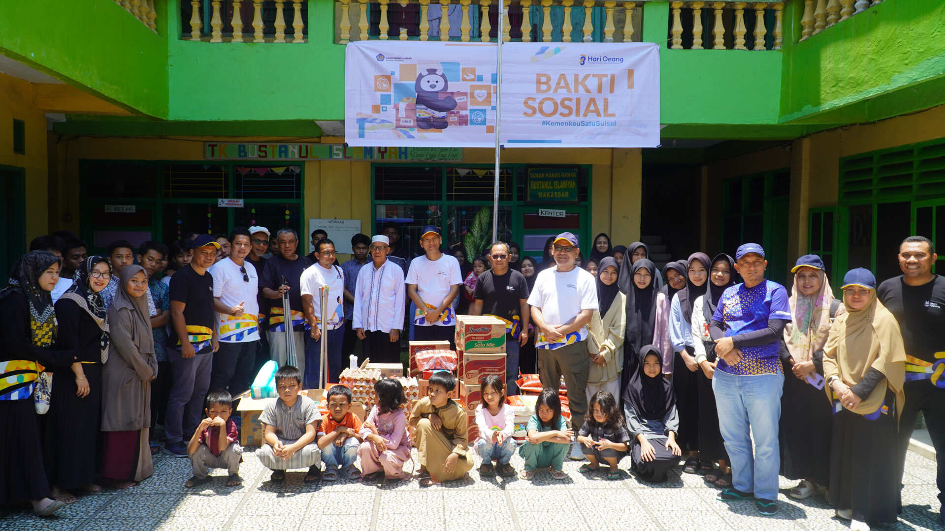 Kemenkeu Satu Sulsel Gelar Bakti Sosial Dalam Rangka HORI ke-78