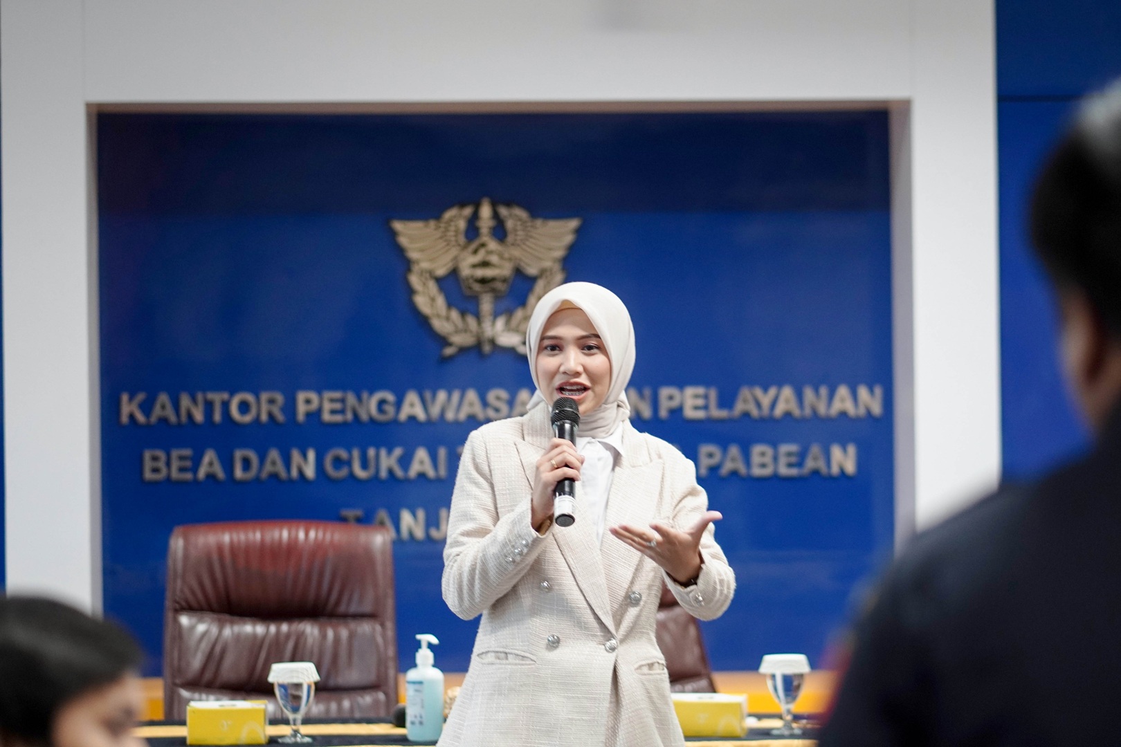 Melangkah Profesional, Pegawai Bea Cukai Tanjung Emas Ikuti Pelatihan MC