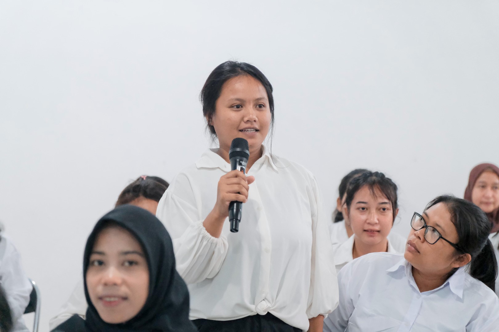 Bawa Barang Tanpa Kendala: Sosialisasi Bea Cukai Tanjung Emas Bantu Calon PMI