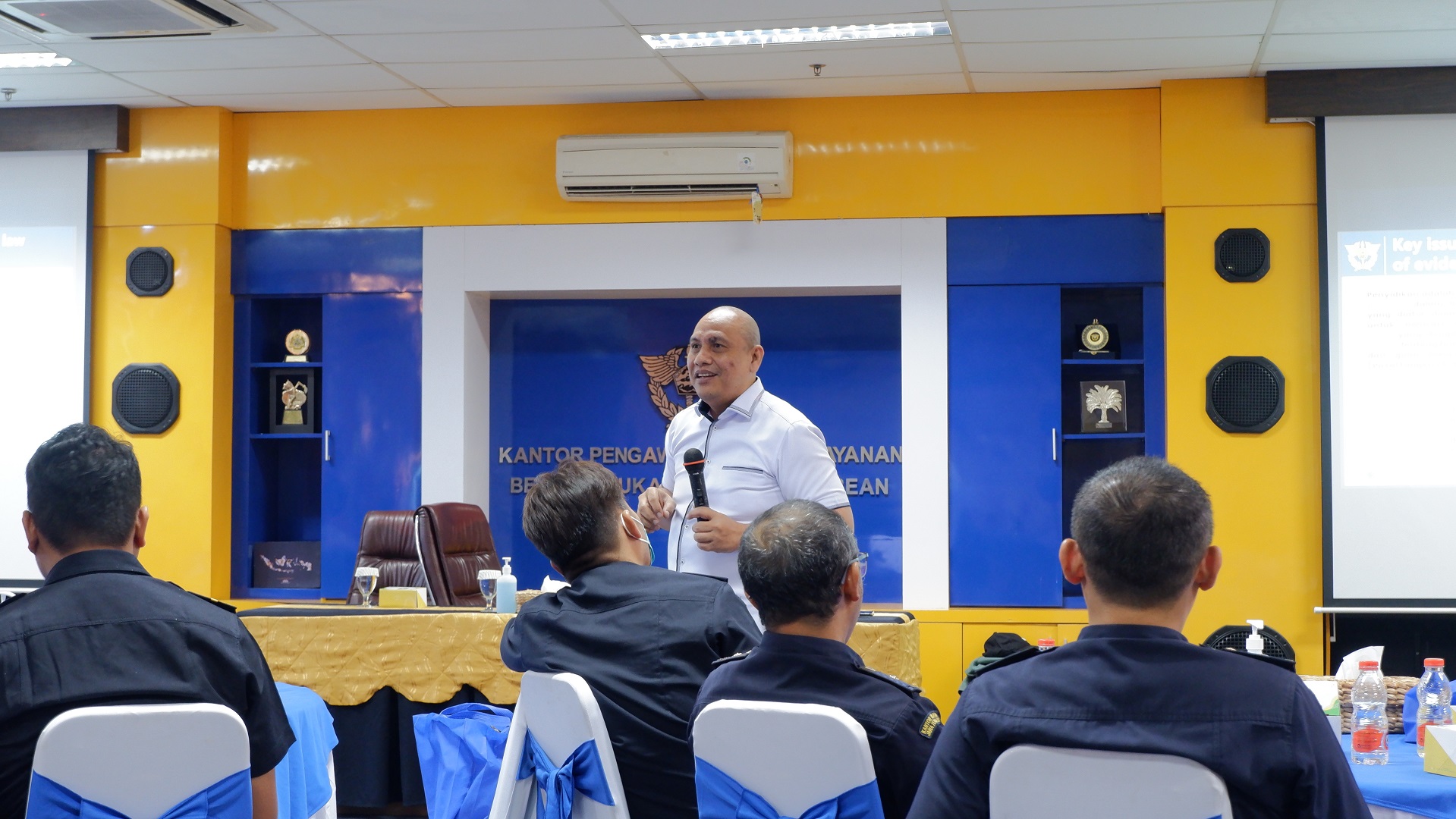 Tingkatkan Kompetensi, Bea Cukai Tanjung Emas Gelar Sharing Session Pidana Kepabeanan dan Cukai