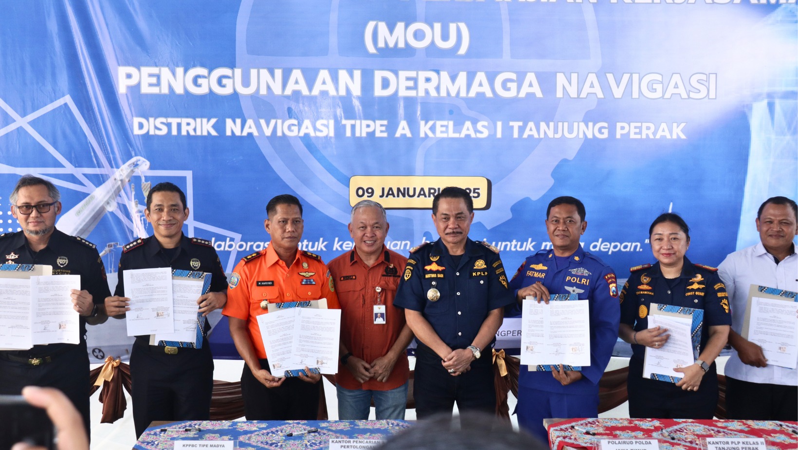 Sinergi Bea Cukai dengan Navigasi : Hadiri Penandatanganan MOU Antarinstansi Kepelabuhanan Tanjung Perak