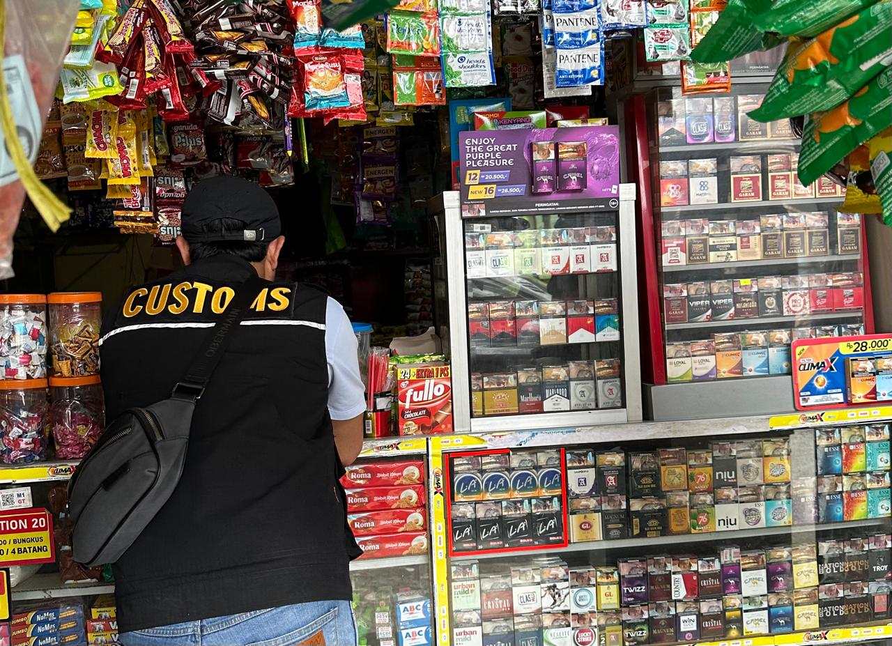Bea Cukai Makassar awali tahun 2025 dengan Operasi Pemberantasan BKC Ilegal Wilayah kota Makassar