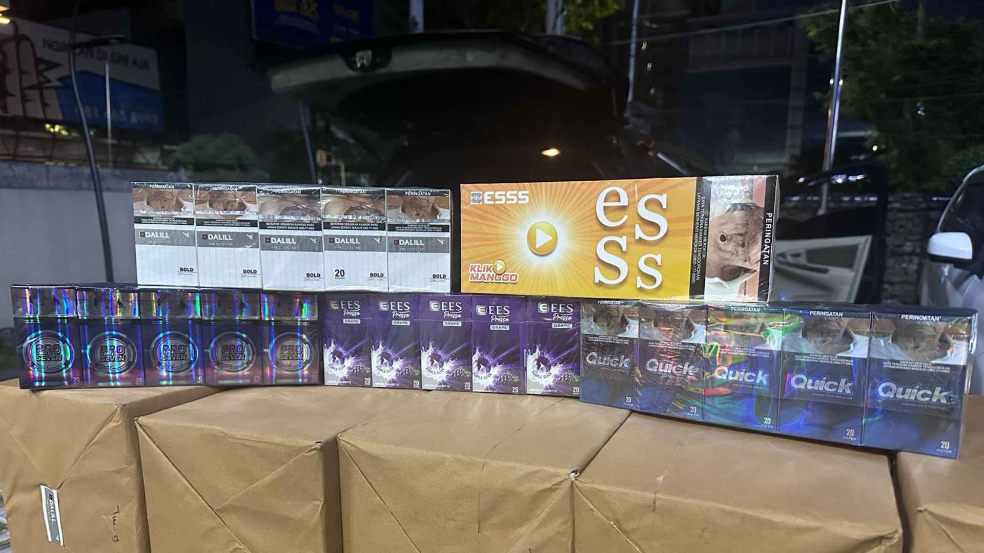 Taklukkan Jaringan Ilegal, Bea Cukai Jateng DIY Sita Ratusan Ribu Batang Rokok Tanpa Pita Cukai