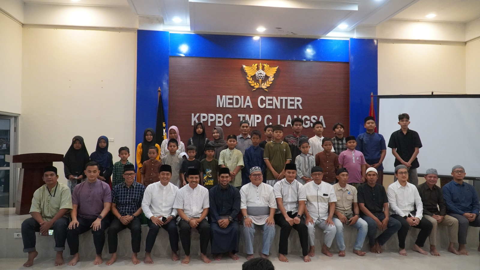 Bea Cukai Langsa Gelar Tausiah, Santunan Anak Yatim, dan Buka Bersama Pengguna Jasa