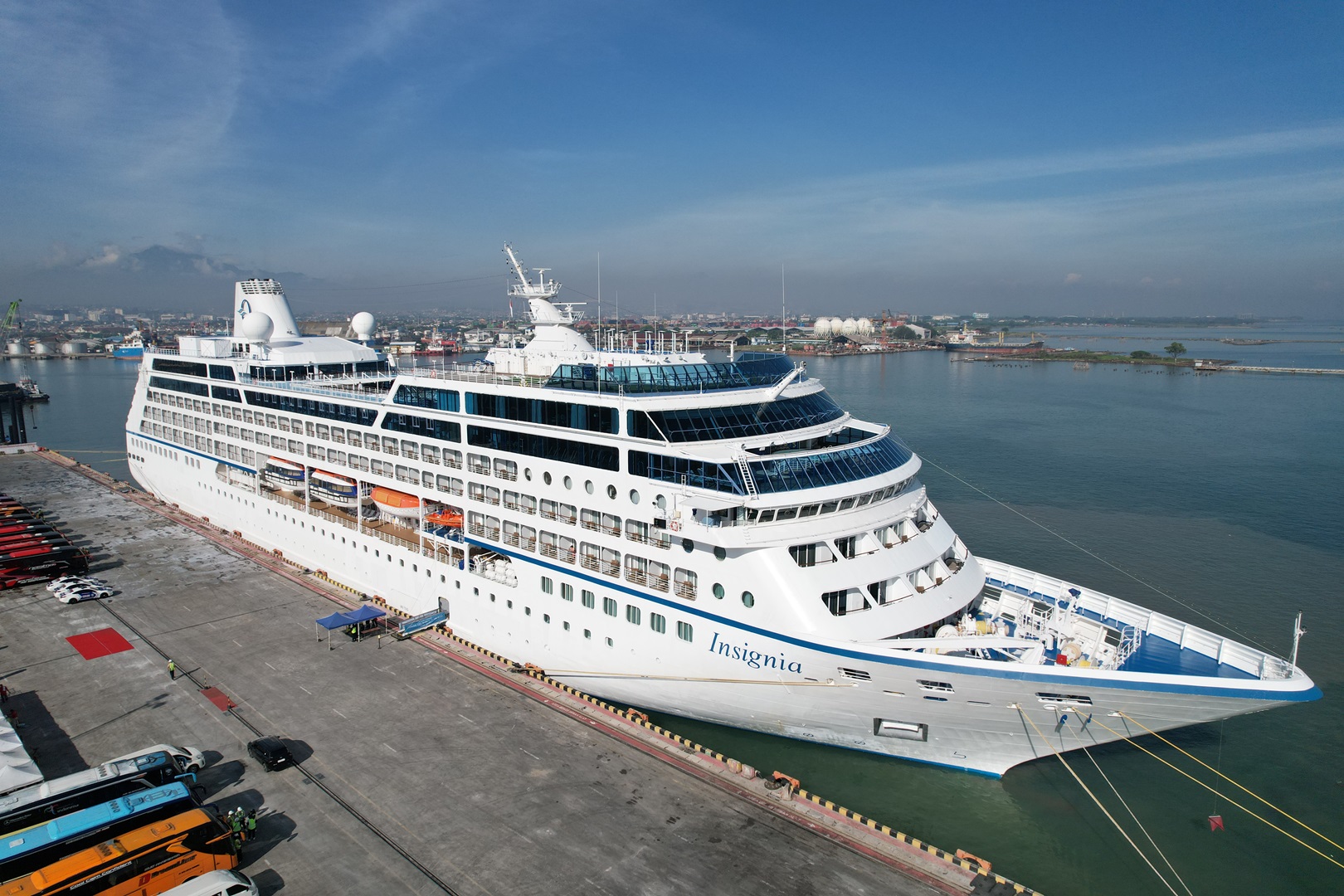 MS Insignia Disambut Hangat, Bea Cukai Tanjung Emas Kawal Prosedur Kepabeanan
