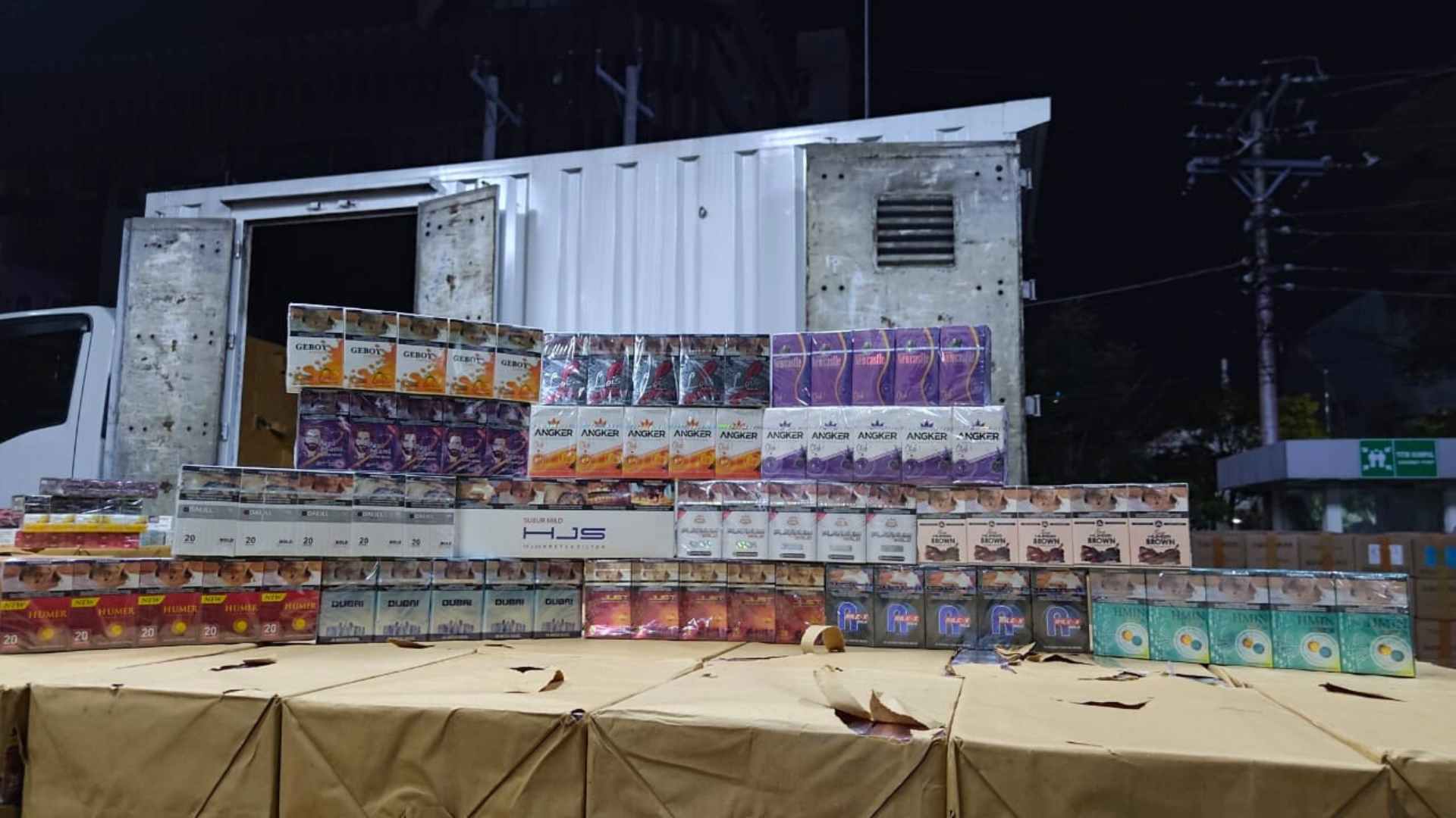 Truk Ikan Asin Ternyata Sembunyikan Rokok Ilegal, Bea Cukai Jateng DIY Selamatkan Negara Rp 1,1 Miliar