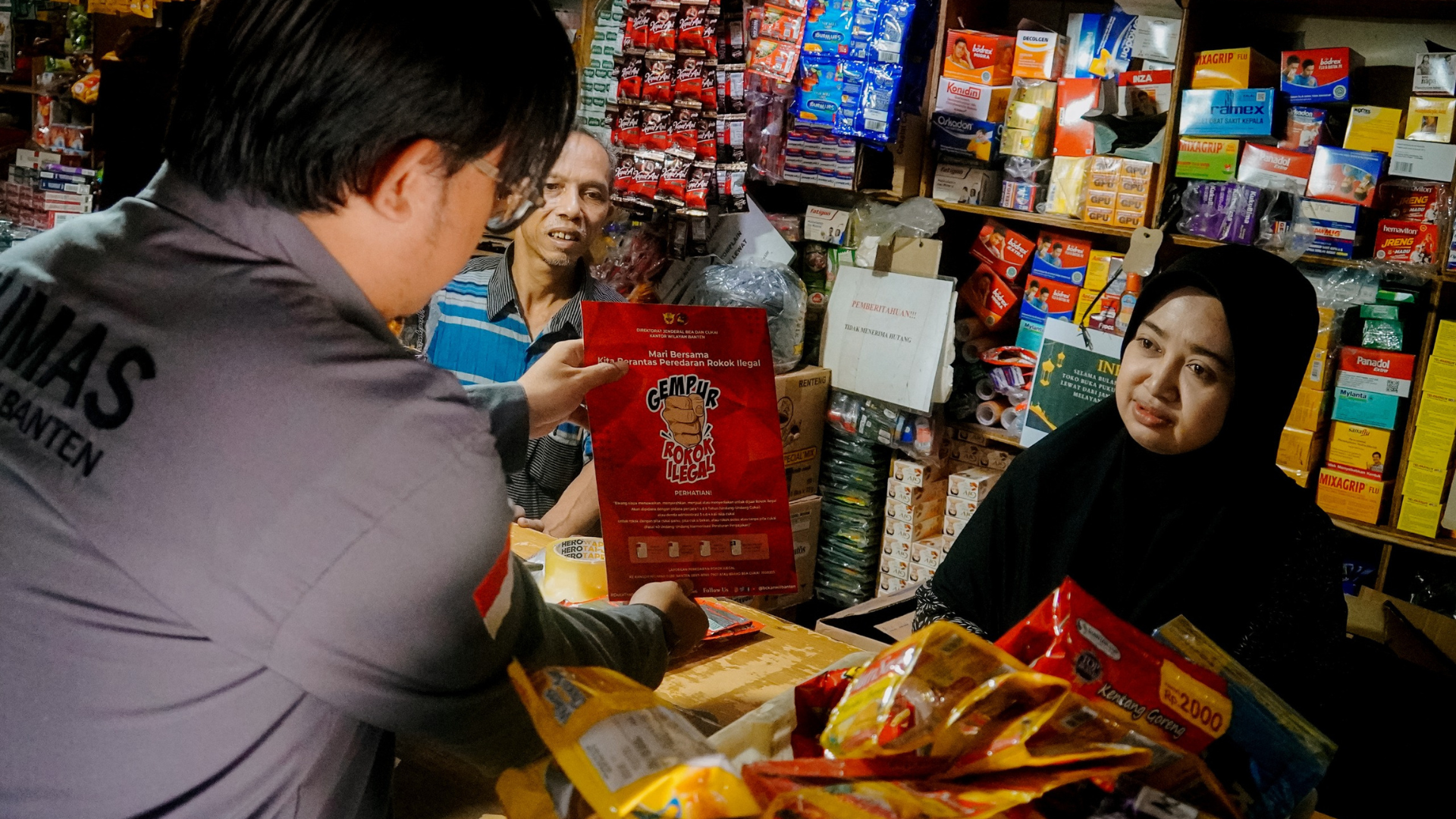 Gelar Operasi Gempur Rokok Ilegal, Komitmen Bea Cukai Banten Jaga Negeri 