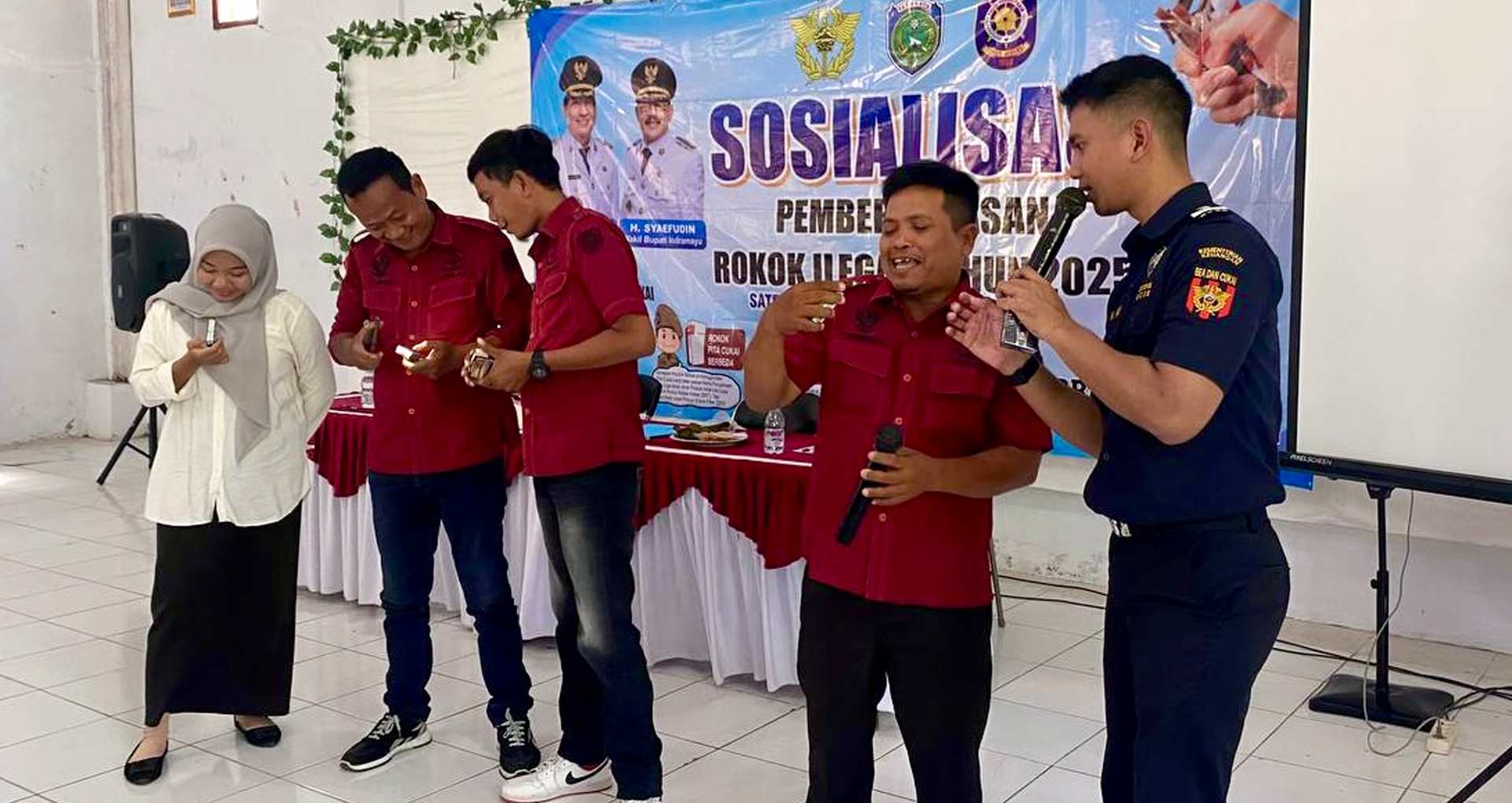 Bea Cukai Cirebon Gandeng Aparat Daerah Edukasi Bahaya Rokok Ilegal di Indramayu 