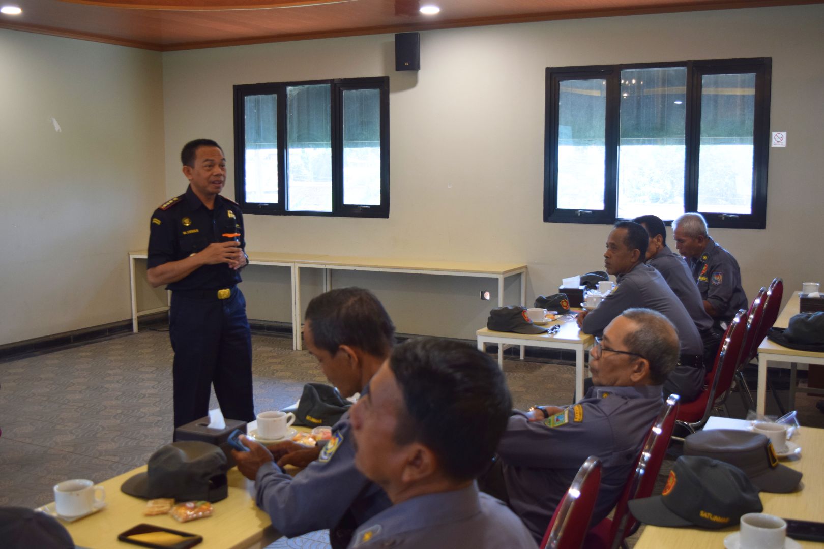 Bea Cukai Cilacap Gandeng Linmas Kecamatan Alian Berantas Peredaran Rokok Ilegal