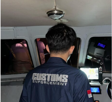 Tingkatkan Pengawasan di Perairan Pulau Bangka, Bea Cukai Pangkalpinang Laksanakan Patroli Laut pada Dini Hari