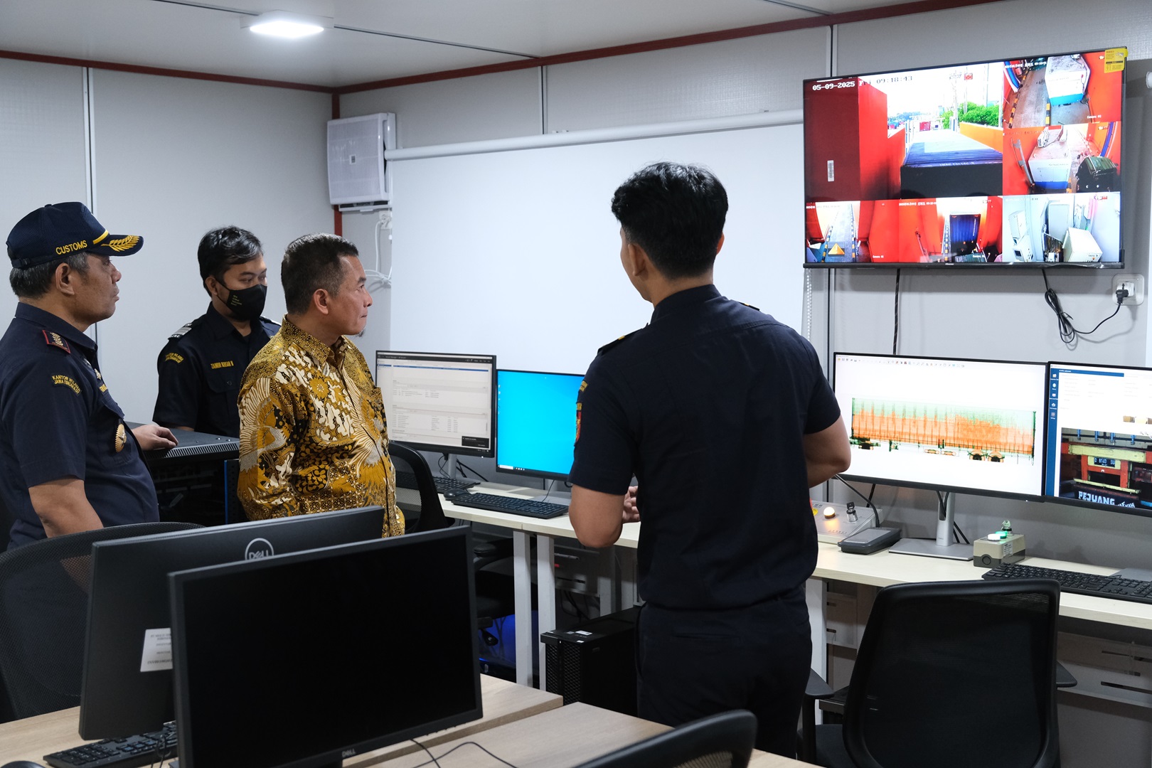 Teknologi Baru, Pemeriksaan Impor di Tanjung Emas Efisien