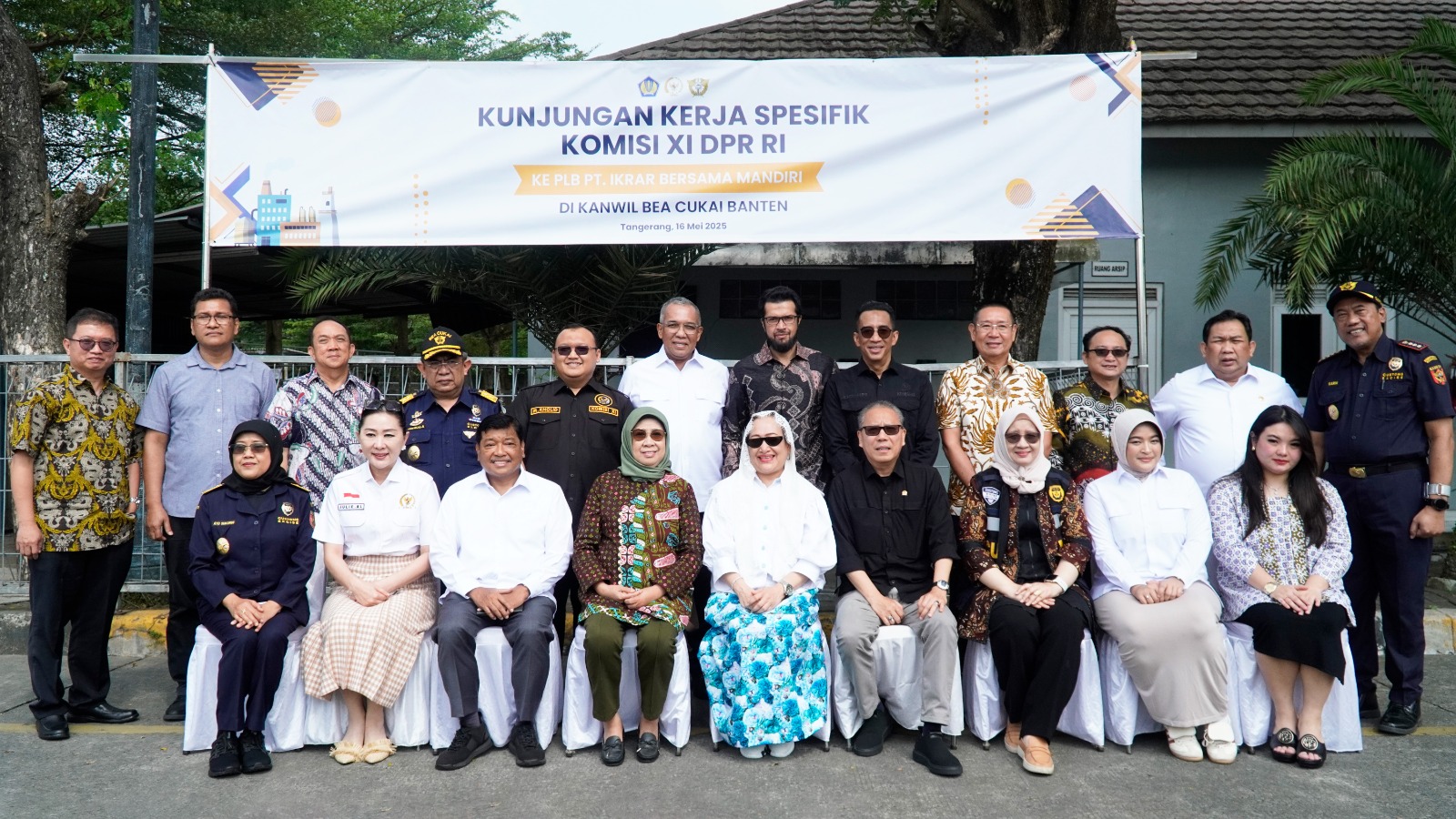 Bea Cukai Banten Dampingi Komisi XI DPR RI Tinjau Pusat Logistik Berikat di Banten