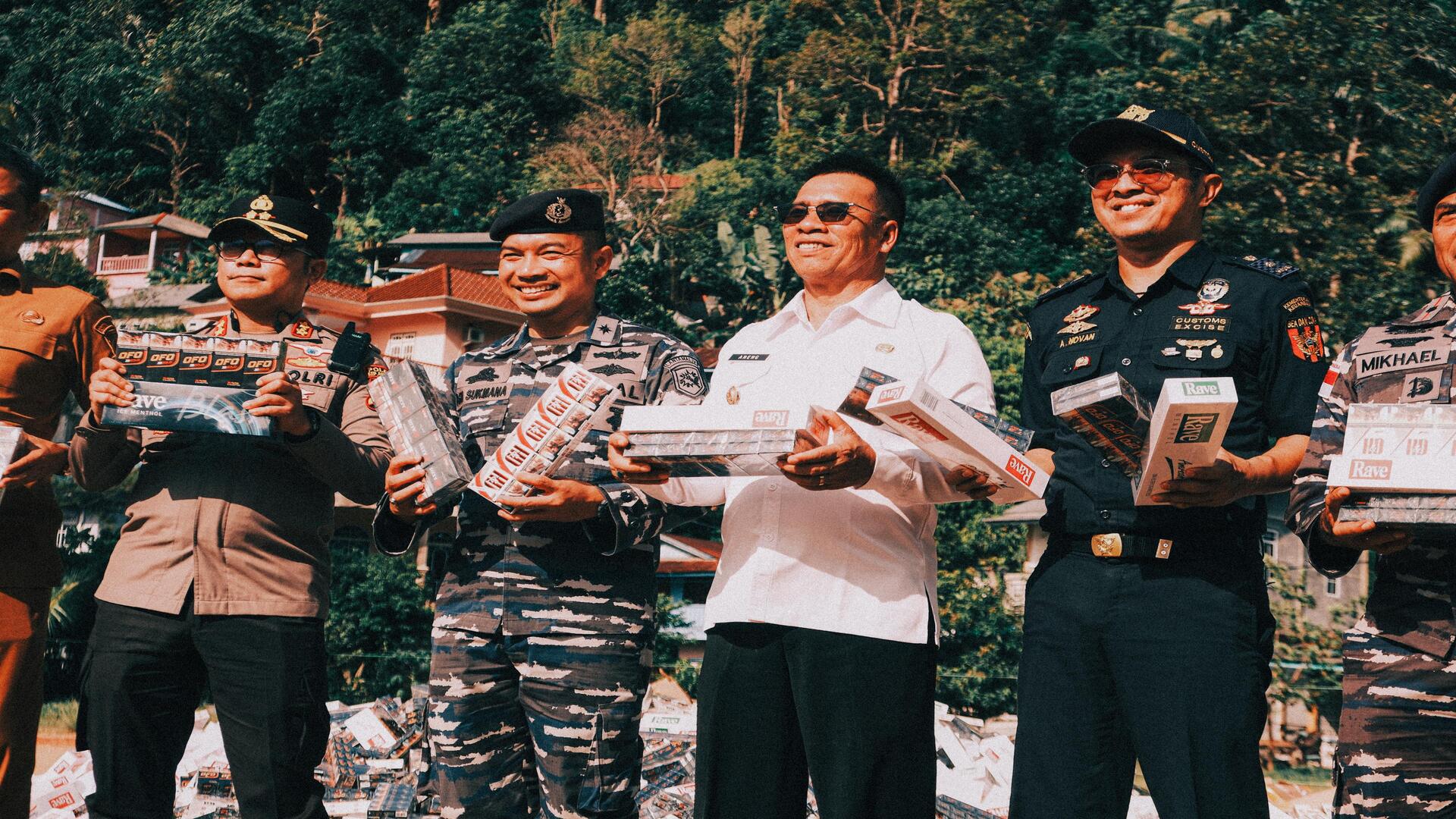 Bea Cukai Tanjungpinang Lakukan Pemusnahan Barang Kena Cukai Ilegal Sebanyak 2,5juta Batang Rokok