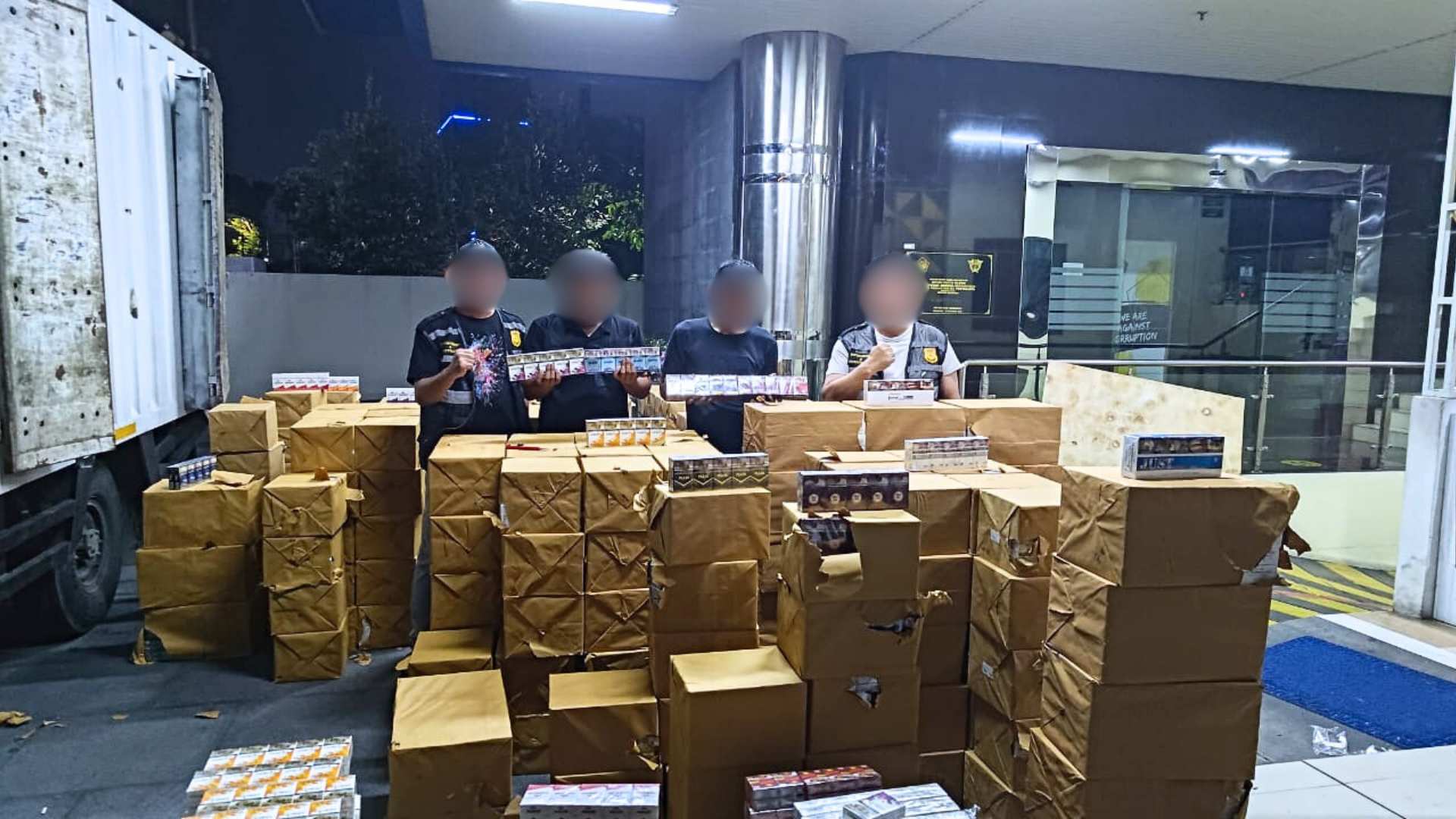 Kanwil Bea Cukai Jateng DIY Amankan 45,9 Juta Batang Rokok Ilegal Lewat Operasi Gurita 2025